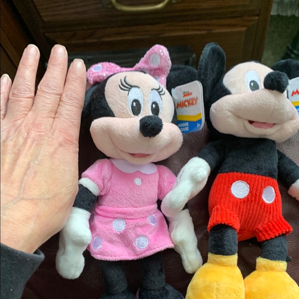 Disney Mickey and Minnie Mouse Plush Toys - Picture 6 of 7